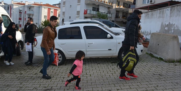 Balıkesir'de 12 göçmen yakalandı