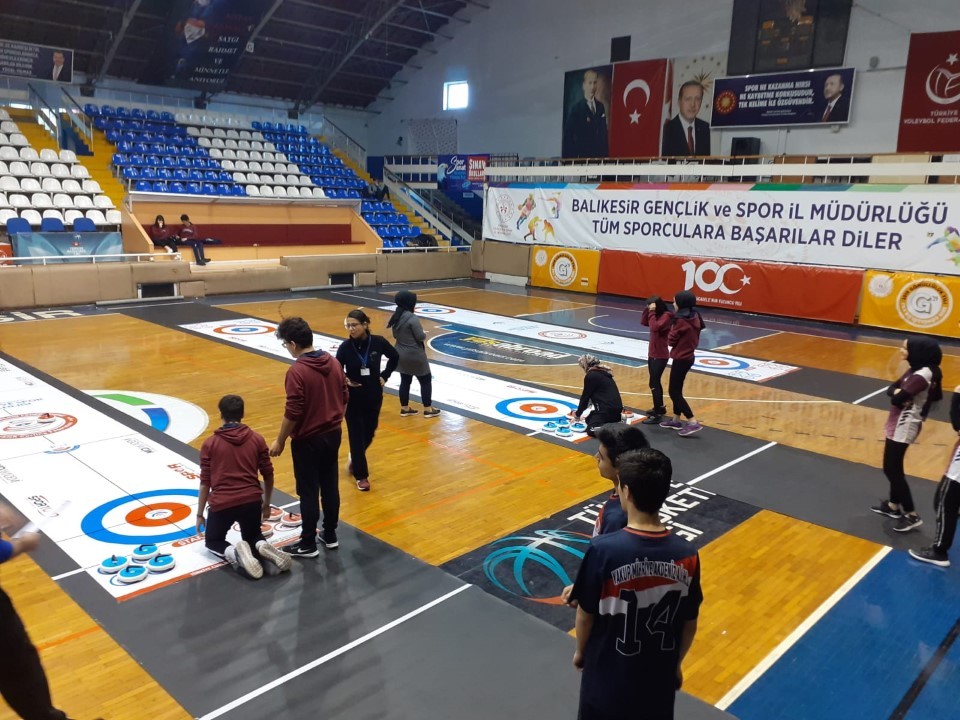 Balıkesir’de Curling heyecanı 