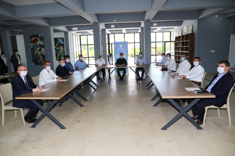 Balıkesir’de Edremit’te turizm konuşuldu 