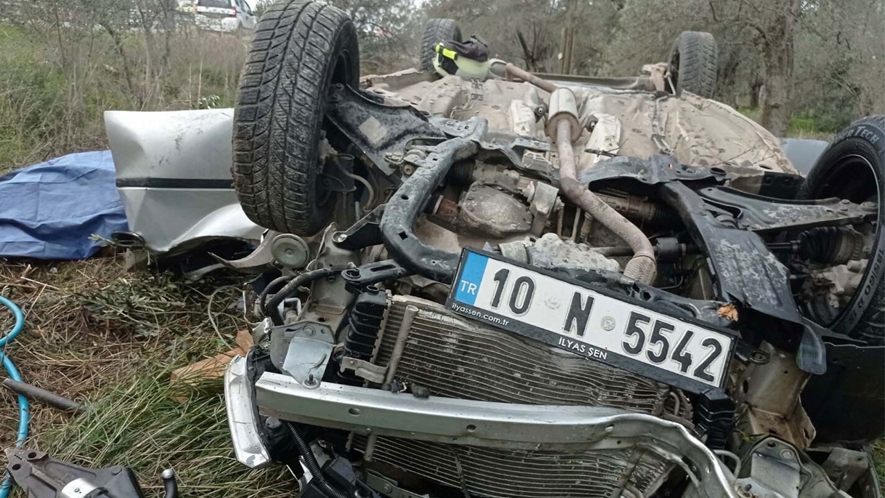Balıkesir’de feci kaza! 2 kişi hayatını kaybetti