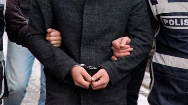 Balıkesir'de FETÖ operasyonunda bir doktor gözaltına alındı