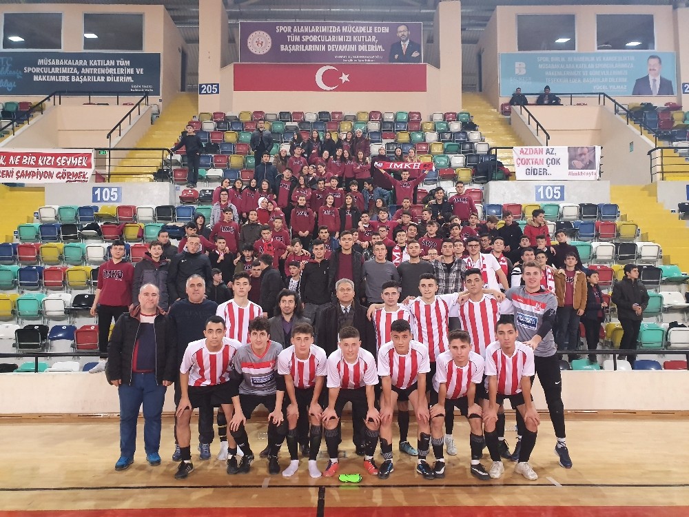 Balıkesir’de Futsal’ın şampiyonu İMBK oldu 