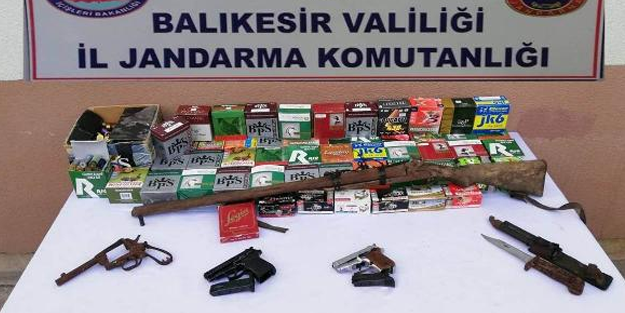 Balıkesir'de kaçak silah tamirhanesine büyük operasyon