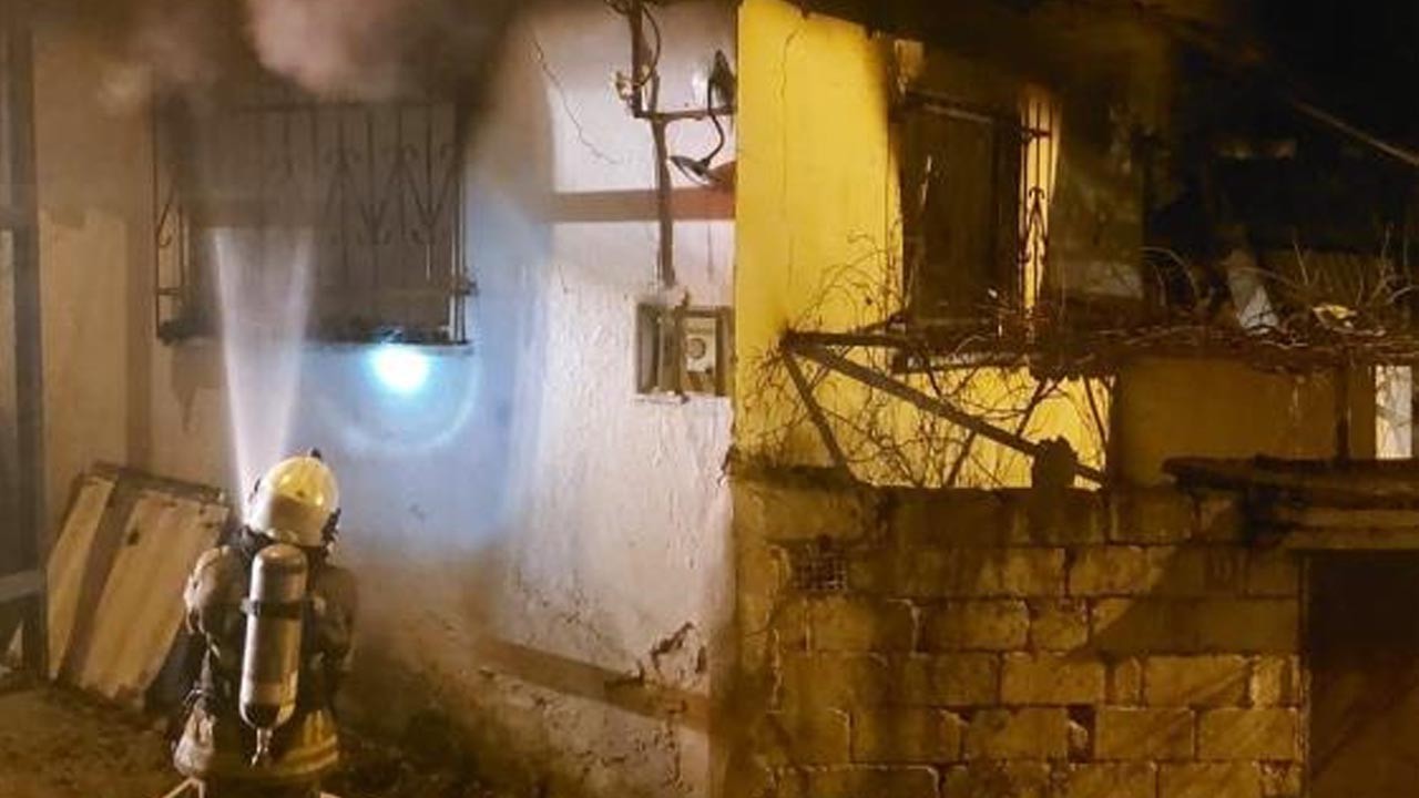 Balıkesir’de korkutan yangın! 2 kardeş hayatını kaybetti