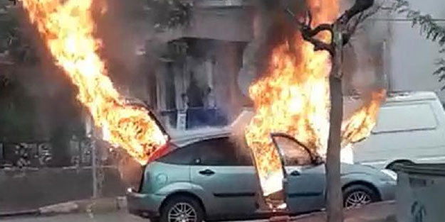 Balıkesir'de otomobil yangını! Alev alev yandı