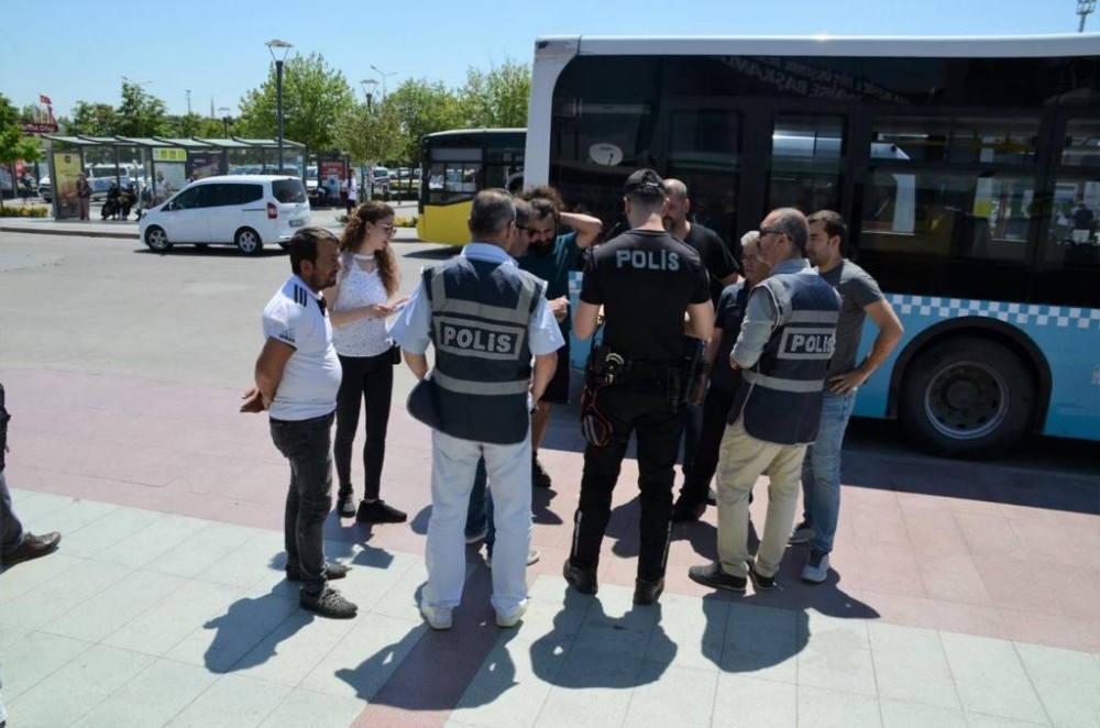 Balıkesir’de polis 33 aranan şahsı yakaladı 