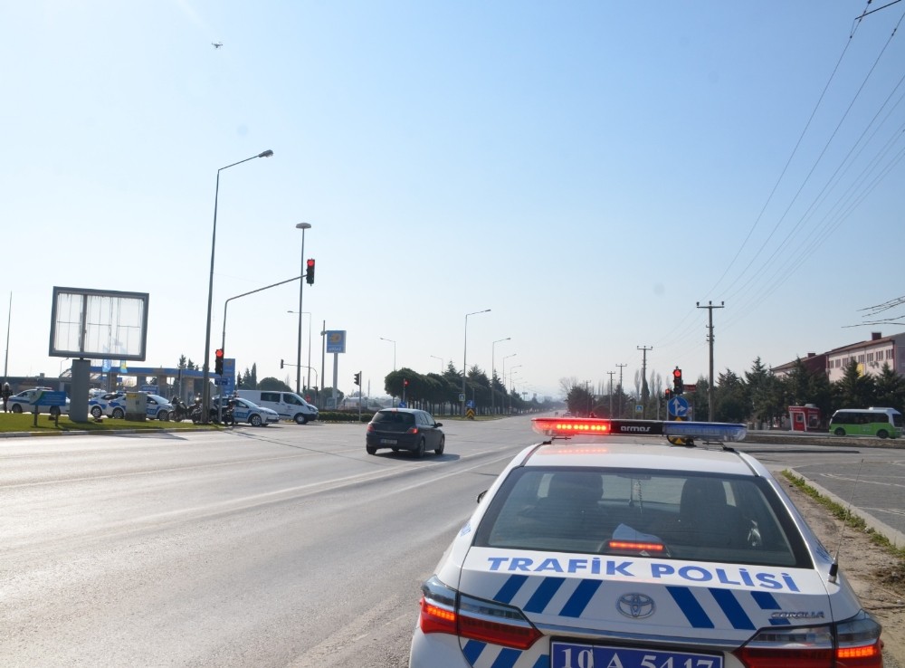 Balıkesir’de polis alkol satış yerlerini denetledi 