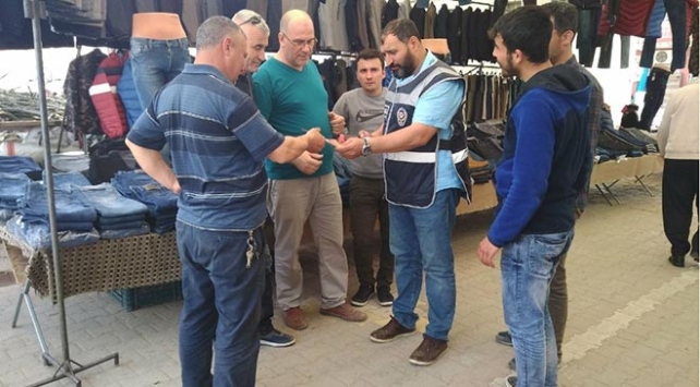 Balıkesir'de polis, yasadışı geçişlere karşı vatandaşları uyardı