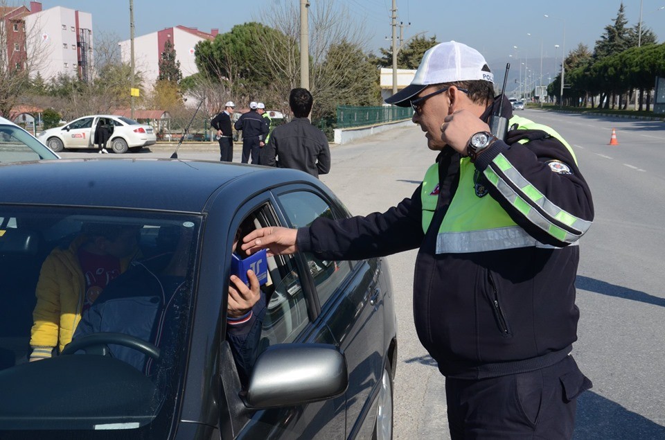 Balıkesir’de radarla hız denetimleri sürüyor 