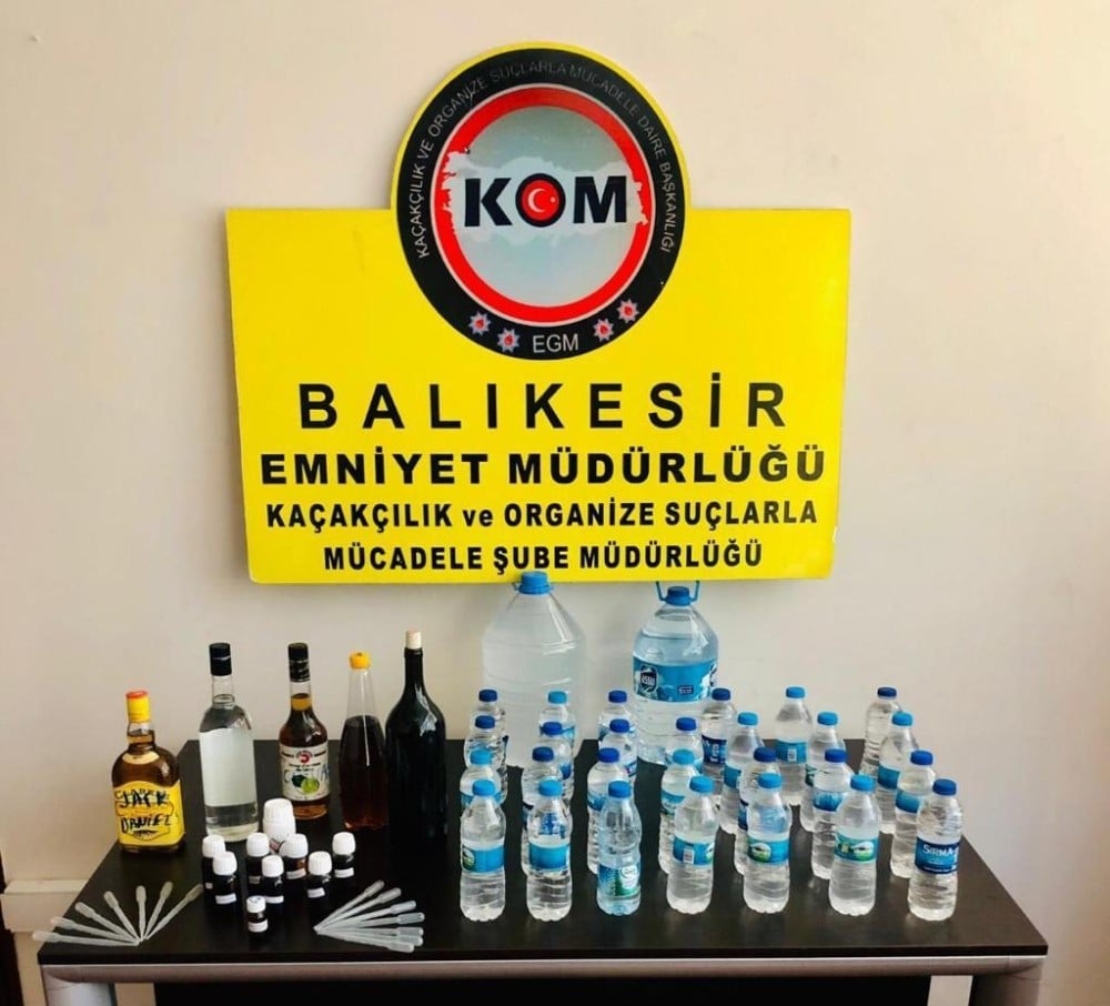 Balıkesir’de uyuşturucu satıcılarına operasyon 