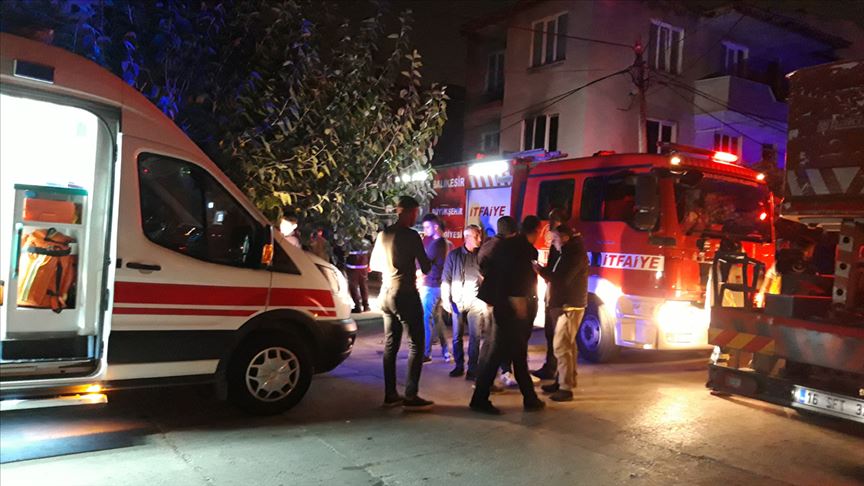 Balıkesir'deki ev yangınında 2 yaşındaki çocuk hayatını kaybetti