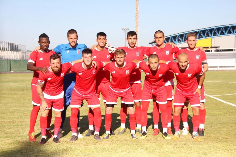 Balıkesirspor hazırlık maçında Somaspor’a kaybetti 2-3 