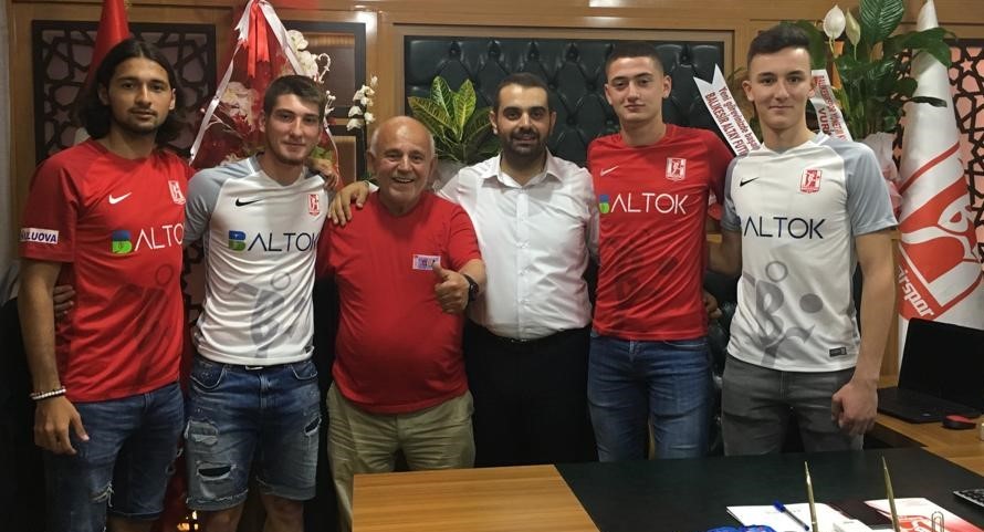 Balıkesirspor’da ilk imzalar atıldı 