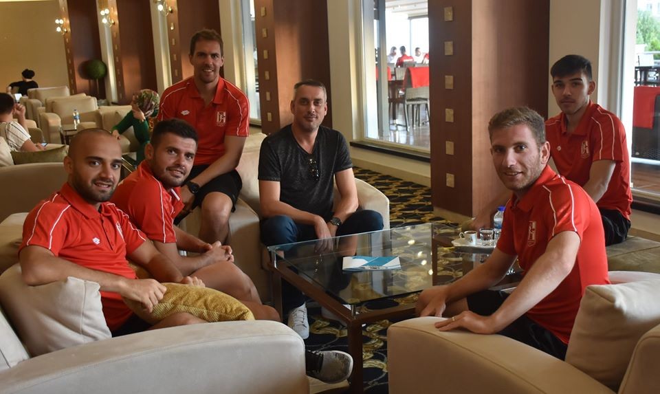 Balıkesirspor’da istifa depremi 