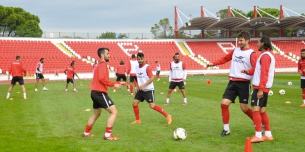 Balıkesirspor'un umudu sürüyor