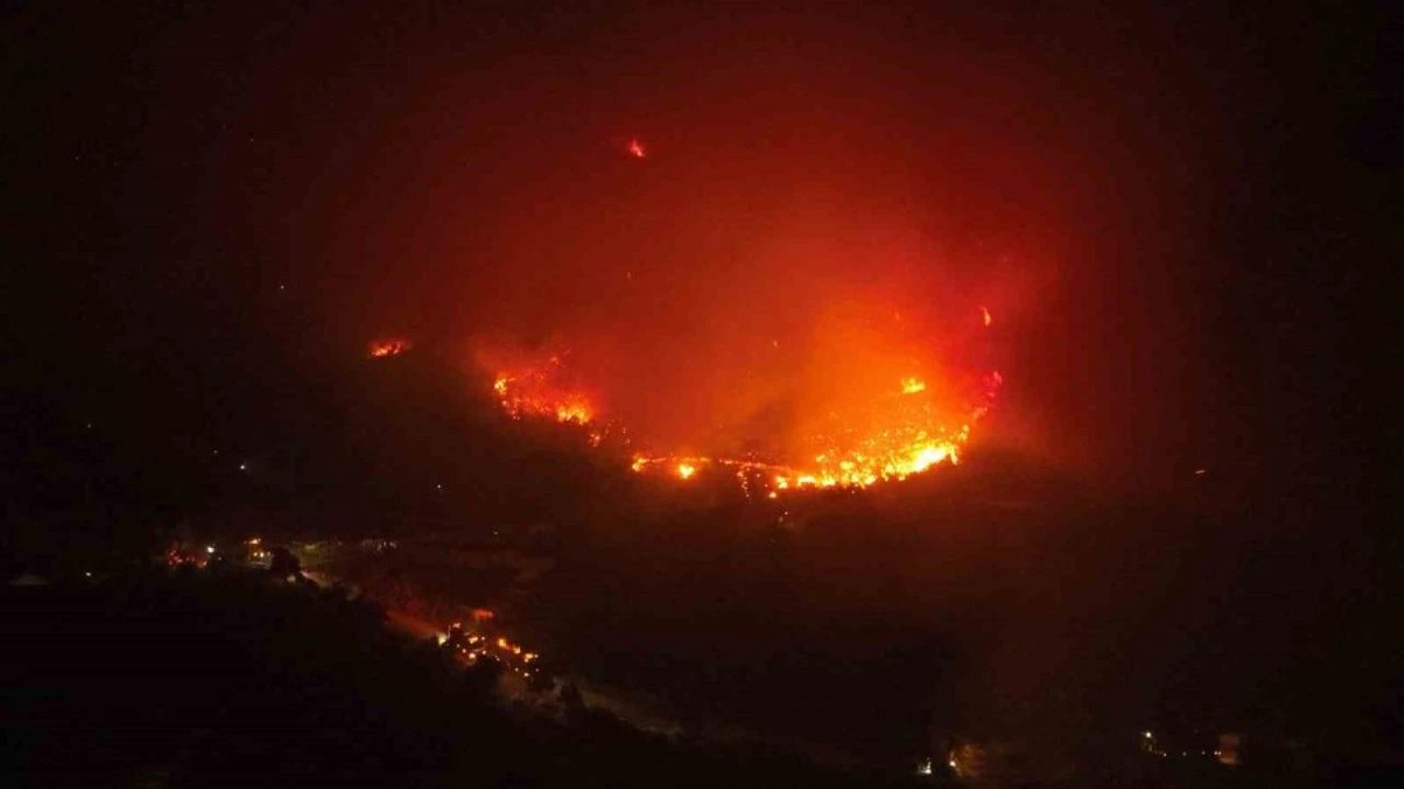 Balkan ülkesinde son 24 saatte 23 orman yangını!