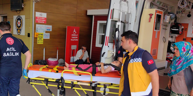 Balkon korumalıklarına tırmanan 1 yaşındaki çocuk aşağı düştü