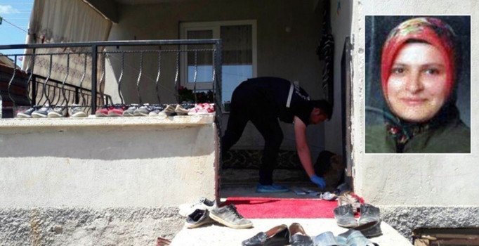 Balkonda oturan kadın, duvarda asılı tüfek düşünce boynundan vuruldu