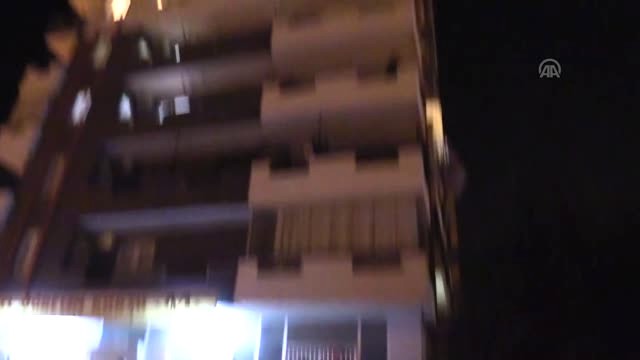 Balkondan düşen dansçı öldü