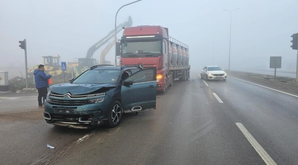Bandırma'da yoğun sis nedeniyle zincirleme kaza