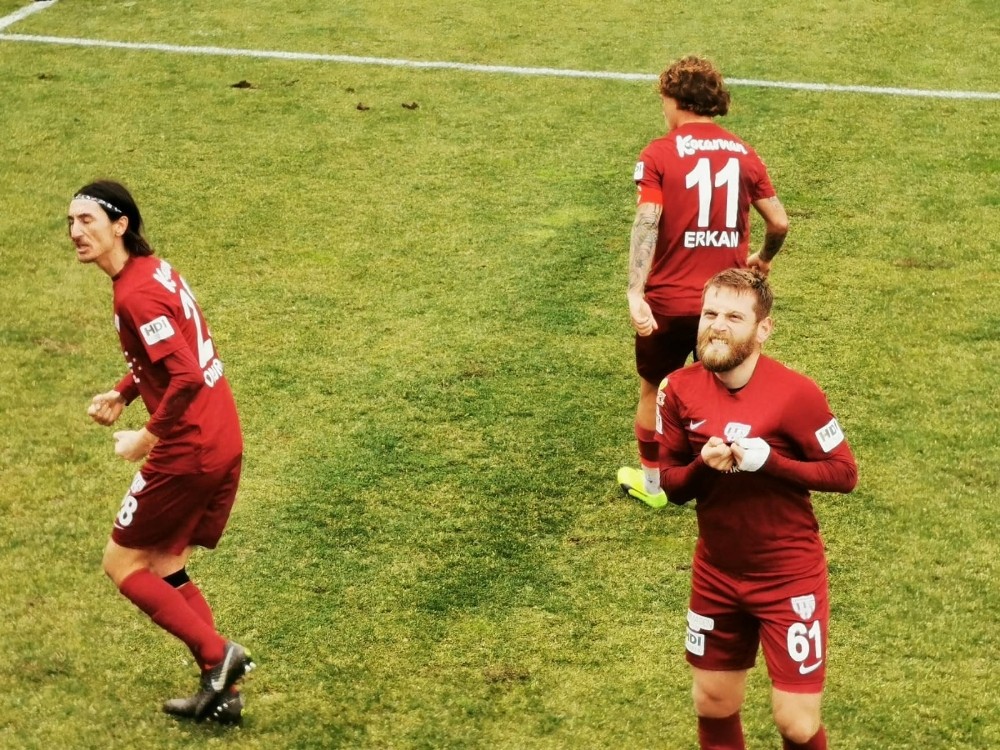 Bandırmaspor TFF 1’inci lige yürüyor 