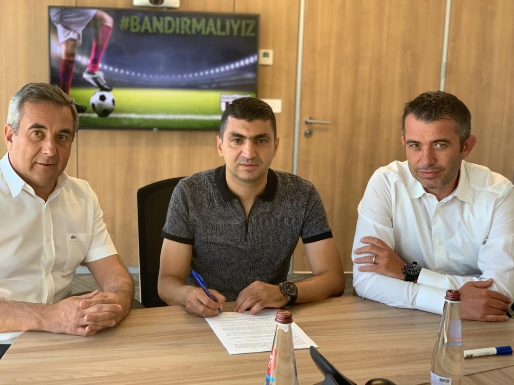 Bandırmaspor yeni hocası ile anlaştı 