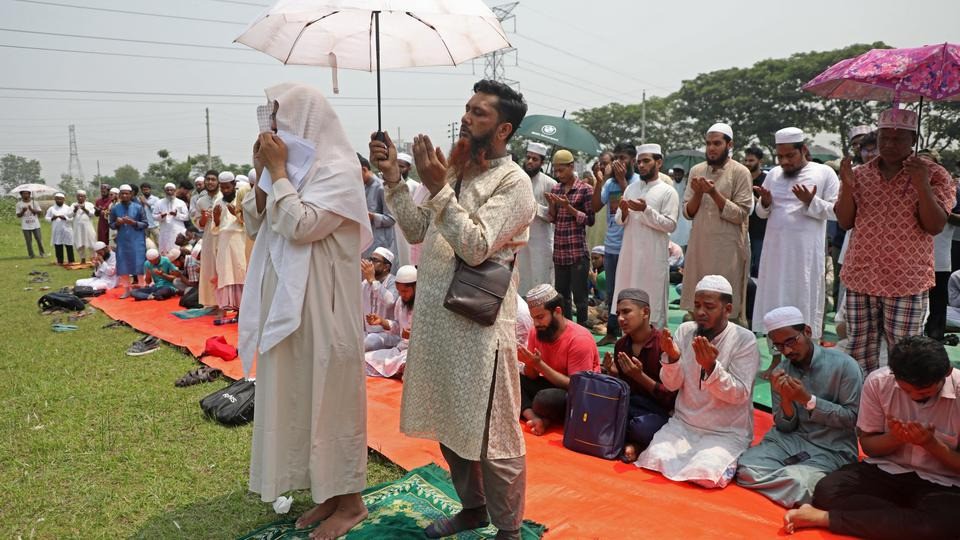 Bangladeş yağmur duasında