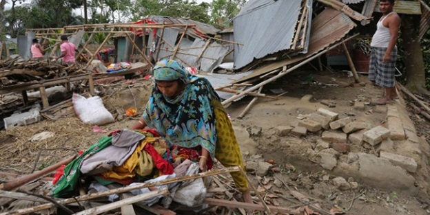 Bangladeş'te ölüm fırtınası 36 can aldı