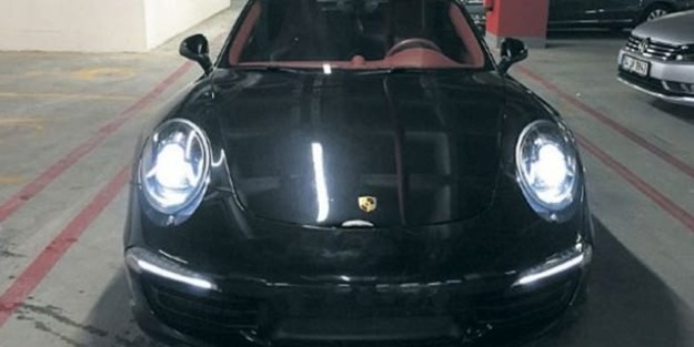 Bankadan satılık Porsche!