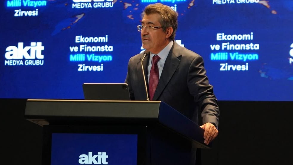 Bankalar Birliği Başkanı Çakar, Ekonomi ve Finansta Milli Vizyon Zirvesi’nde konuştu: Geleceğin ekonomisini inşa ediyoruz