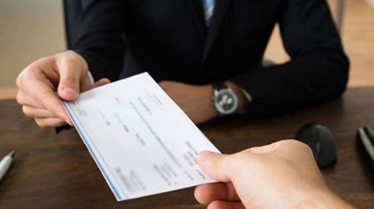 Bankalara 7 ayda 12 milyon çek ibraz edildi