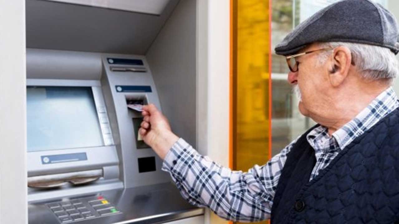 'Bankamatiğe giden emekliler şok yaşayabilir'