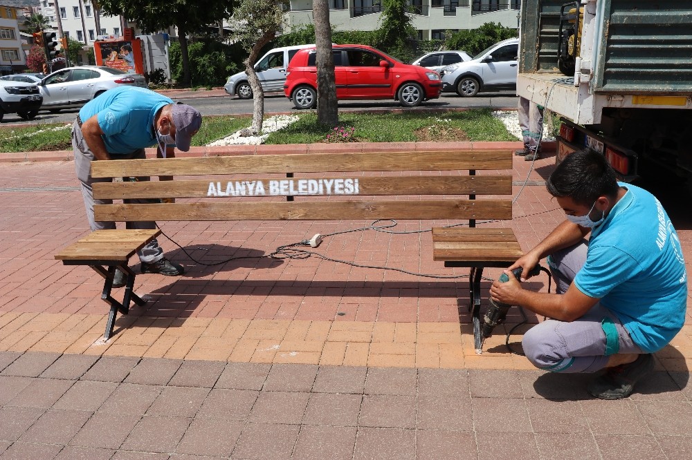 Banklarda yeni sosyal mesafeli dönem 