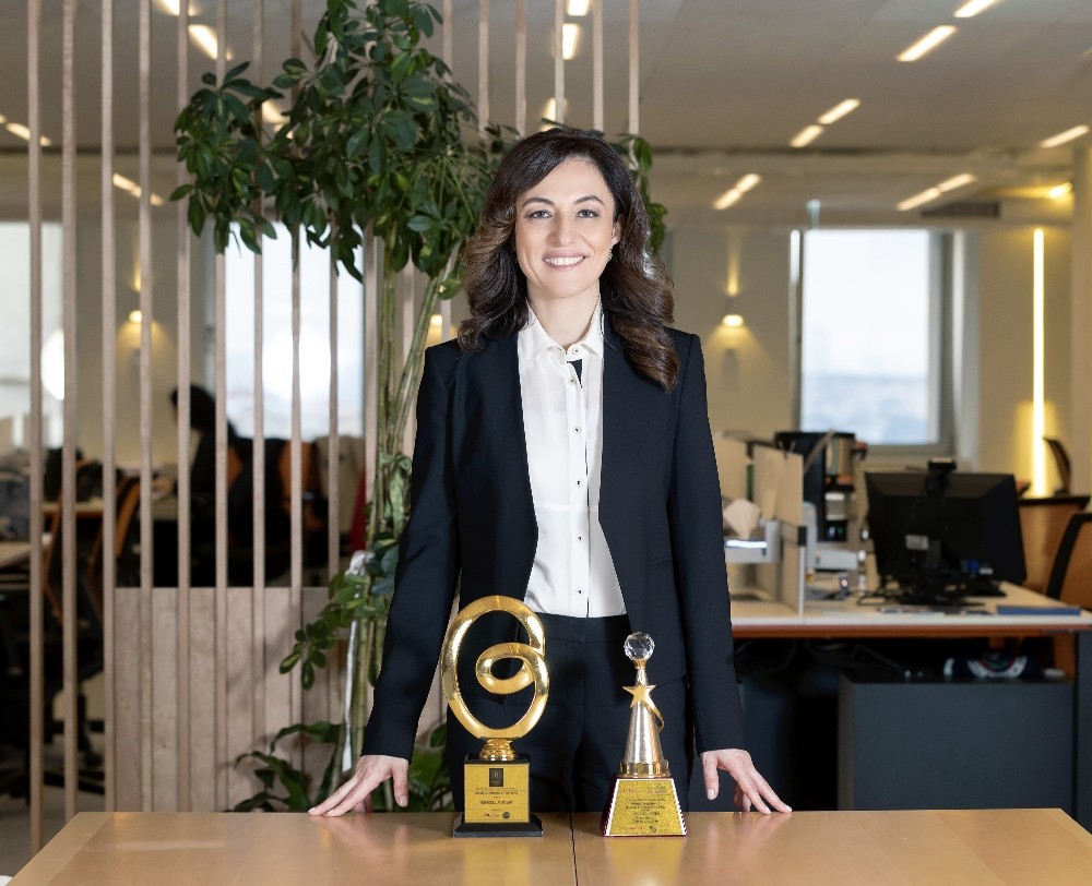 Banu İşçi Sezen’e 3’üncü kez ’Liderlik Ödülü’ 