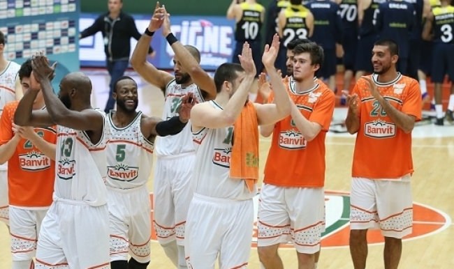 Banvit'ten Fenerbahçe'ye darbe