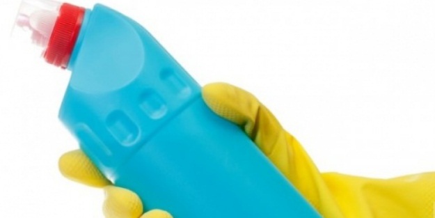 Banyo fayanslarınız cillop gibi parlayacak! Çamaşır suyunu çöpe attıran formül