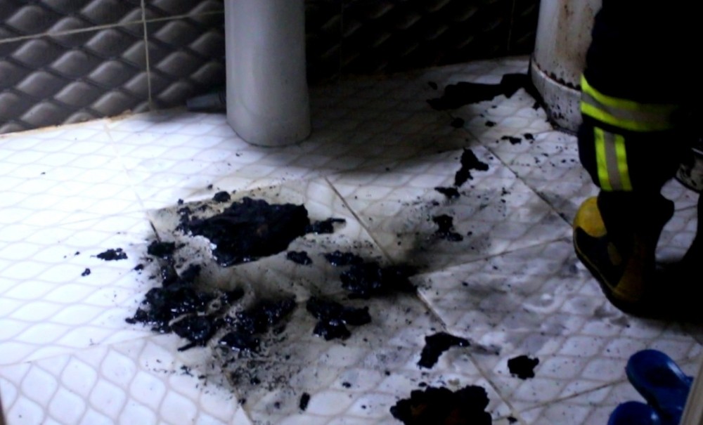 Banyo kazanından çıkan yangın paniğe neden oldu 