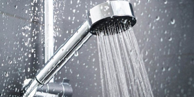 Banyo yapmak, duş almak orucu bozar mı? Yıkanmak orucu bozar mı?