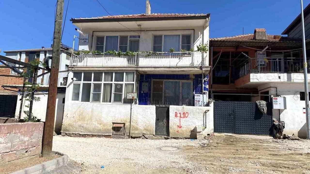 Banyoya girdi bir daha çıkamadı! 80 yaşındaki baba, abdest almak için girdiği banyoda oğlunun cansız bedeniyle karşılaştı!