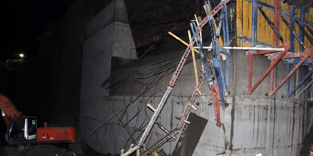 Baraj inşaatından düşen işçi öldü