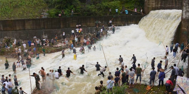 Baraj kapakları açılınca...