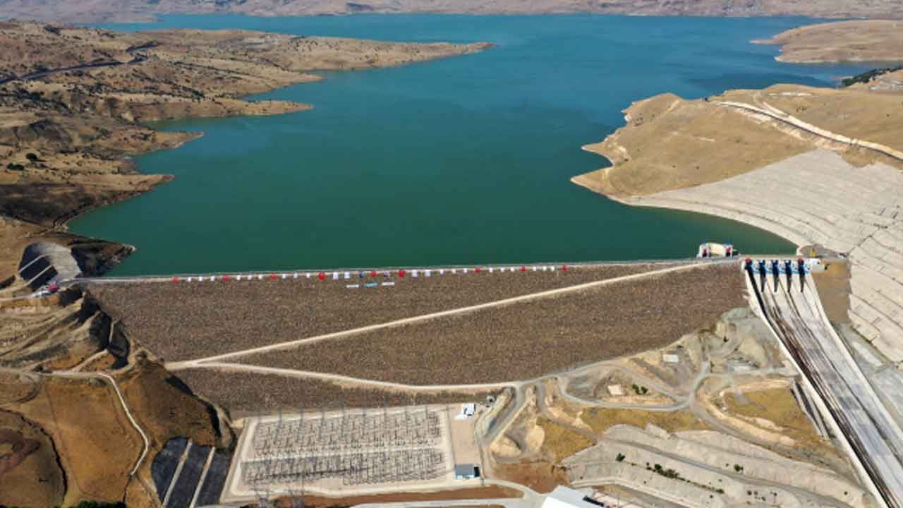 Barajlar tam doluluğa ulaştı! Valilik uyardı: Giriş ve çıkışlar geçici süreyle yasaklandı