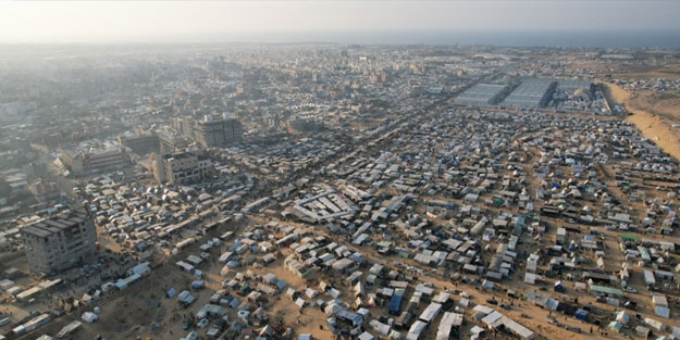 Barbar siyonistlerden Refah'a saldırı