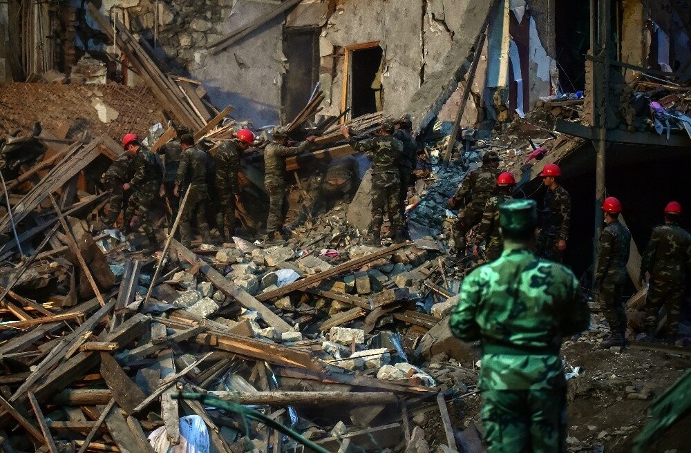 Barbarlar yine sivilleri katletti