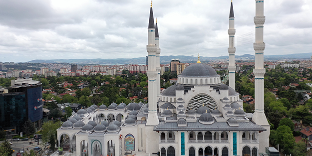 Barbaros Hayrettin Paşa Camisi bugün ibadete açılıyor