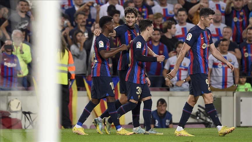 Barcelona La Liga'da 3 puanı 3 golle aldı