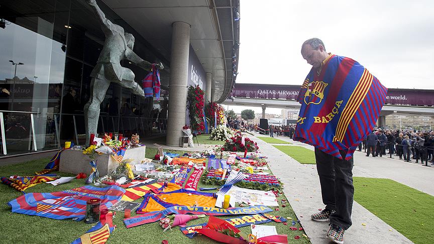 Barcelona'da Cruyff için anma töreni düzenlendi