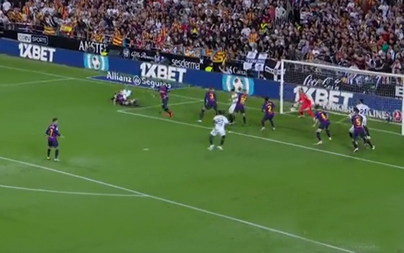 Barcelona'ya bir haller oldu!