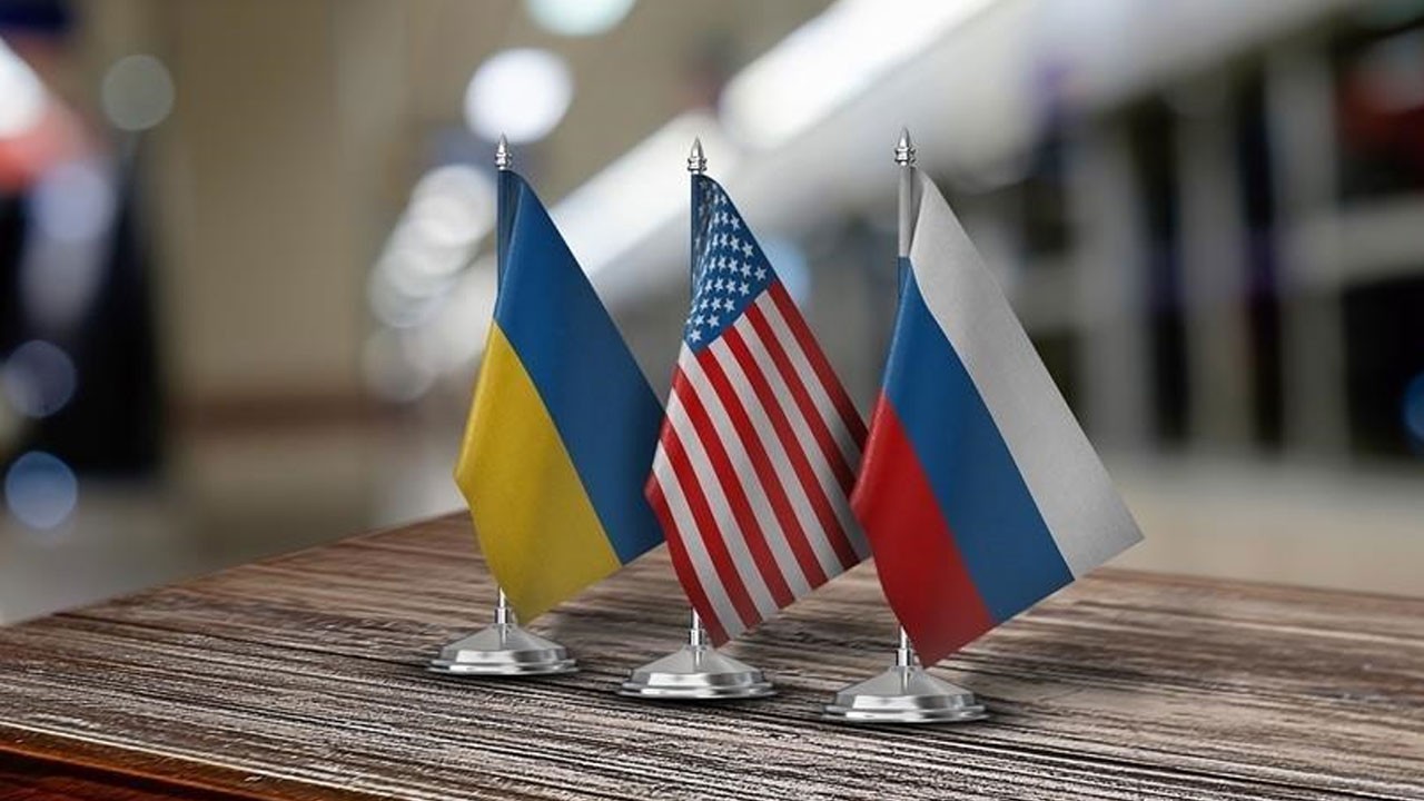 Barış masası yeniden kuruluyor! Zelenskiy Üçlü müzakereler için adresi açıkladı