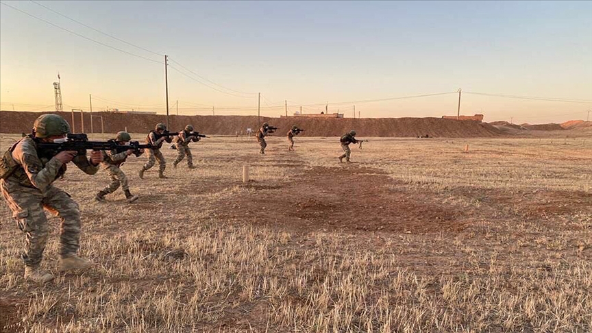 Barış Pınarı ve Fırat Kalkanı bölgesinde saldırı hazırlığındaki 9 PKK/YPG'li terörist etkisiz hale getirildi